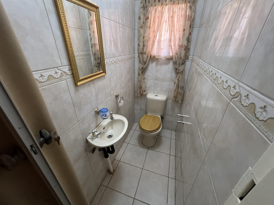 3 Bedroom Property for Sale in Adamayview North West
